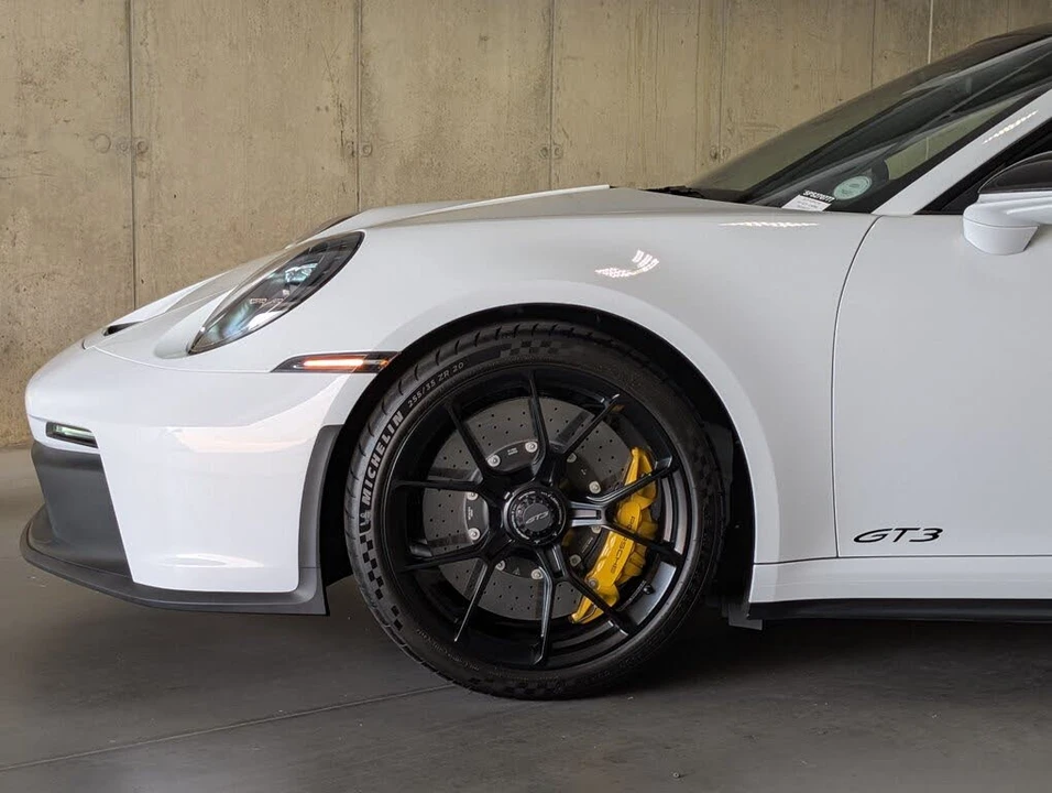 2023 Porsche 992 GT3 - Image 13 of 31