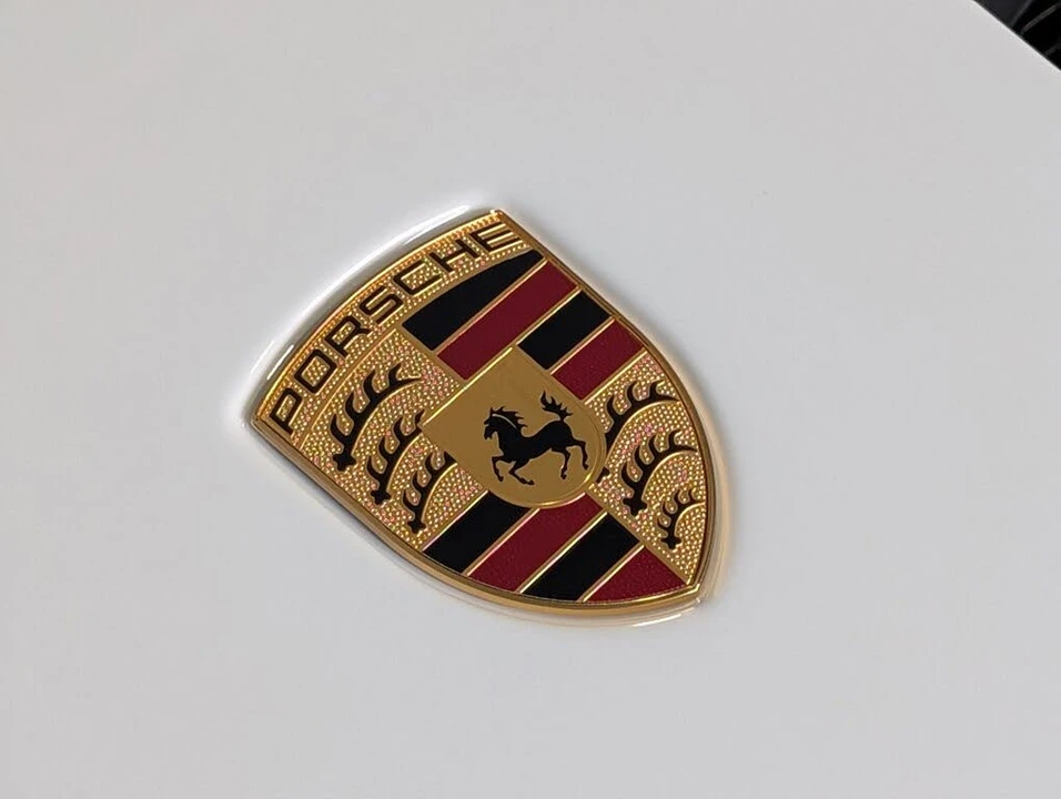 2023 Porsche 992 GT3 - Image 18 of 31