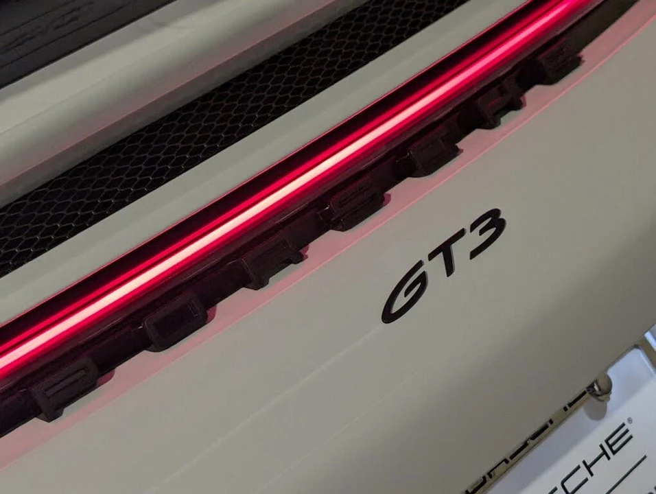 2023 Porsche 992 GT3 - Image 17 of 31