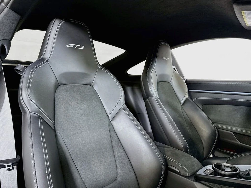2023 Porsche 992 GT3 - Image 18 of 31