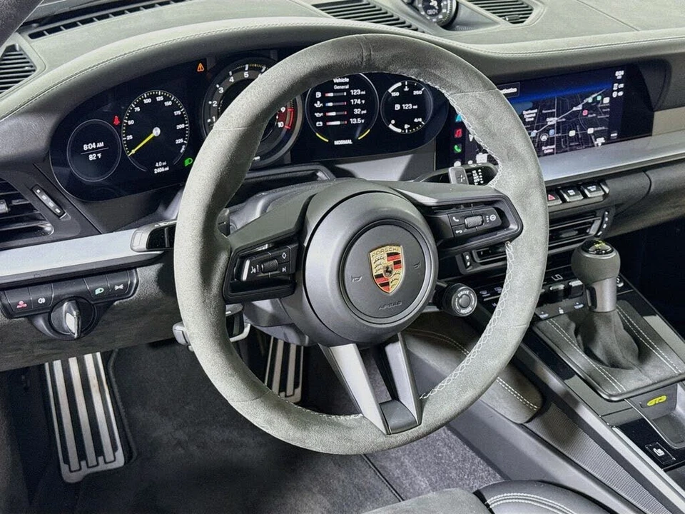 2023 Porsche 992 GT3 - Image 12 of 31