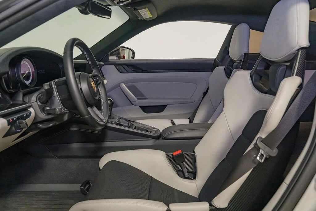 2023 Porsche 992 GT3 - Image 17 of 31