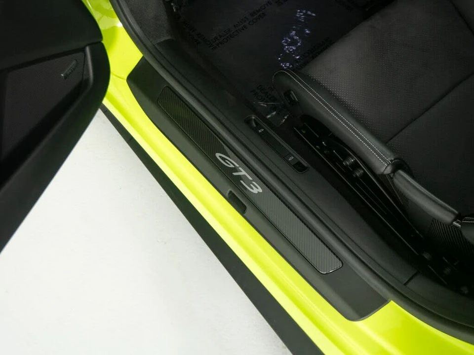 2023 Porsche 992 GT3 - Image 13 of 31