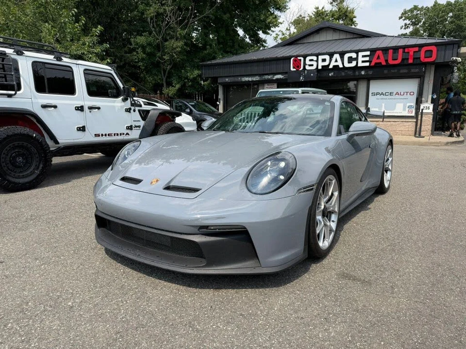 2023 Porsche 992 GT3 - Image 2 of 16