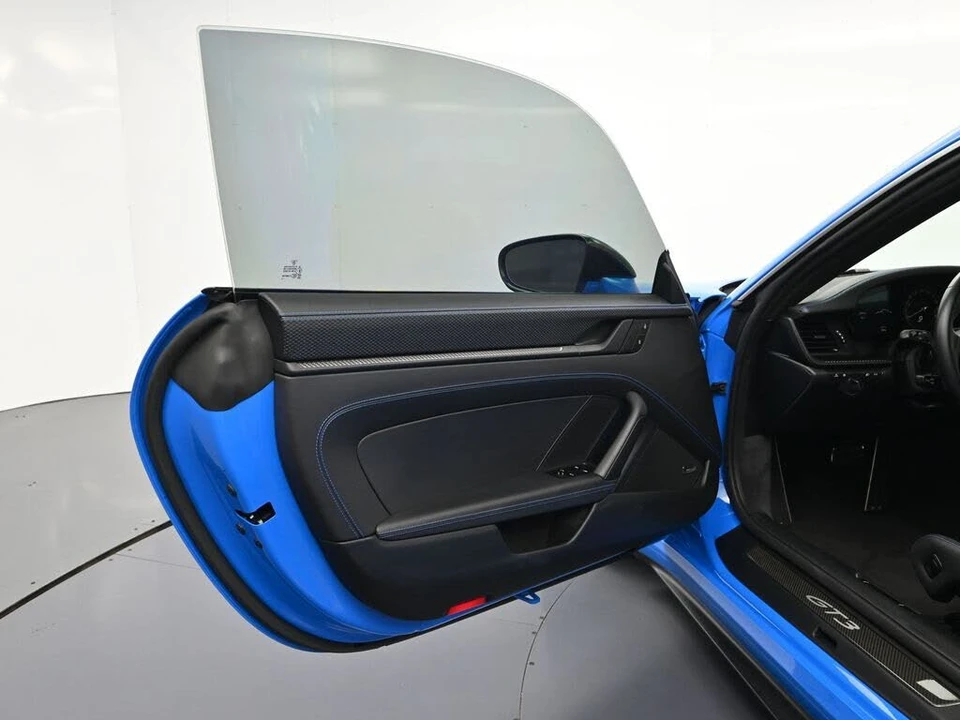 2023 Porsche 992 GT3 - Image 15 of 31