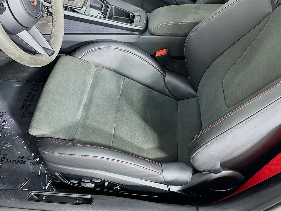 2023 Porsche 992 GT3 - Image 21 of 29
