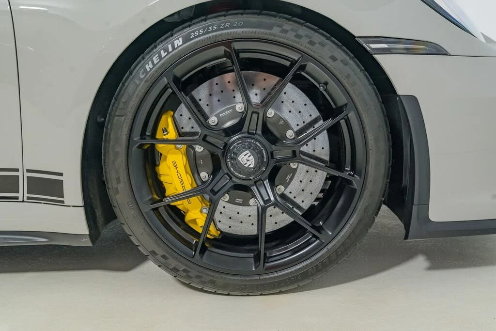 2023 Porsche 992 GT3 - Image 14 of 31