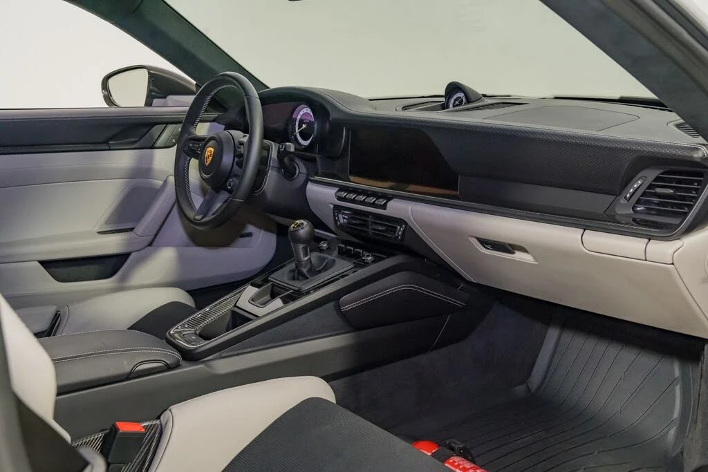 2023 Porsche 992 GT3 - Image 26 of 31