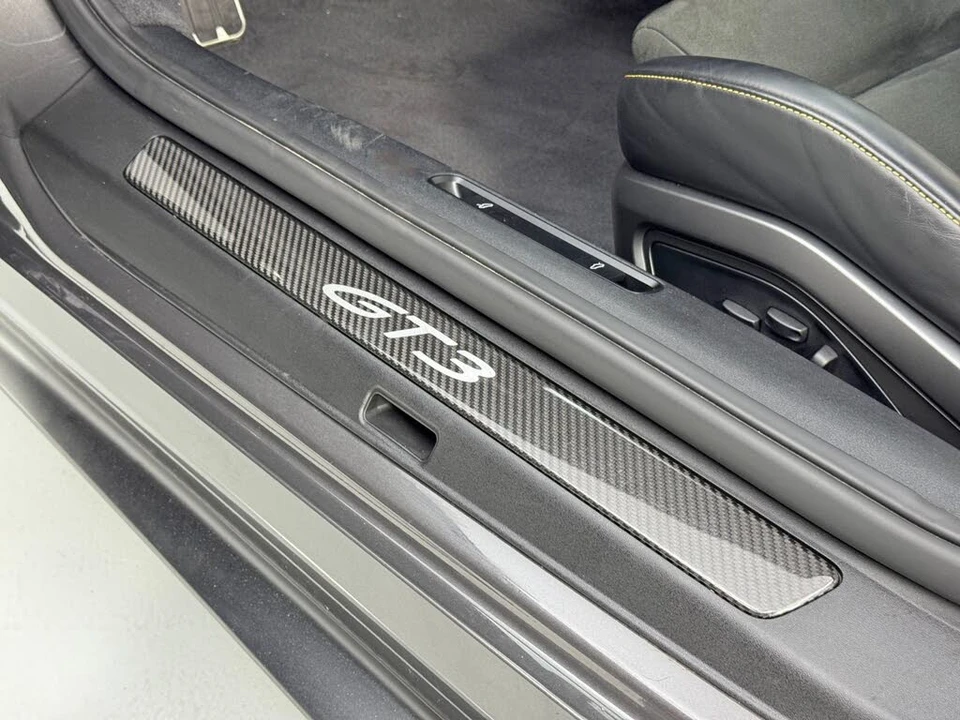 2023 Porsche 992 GT3 - Image 15 of 31