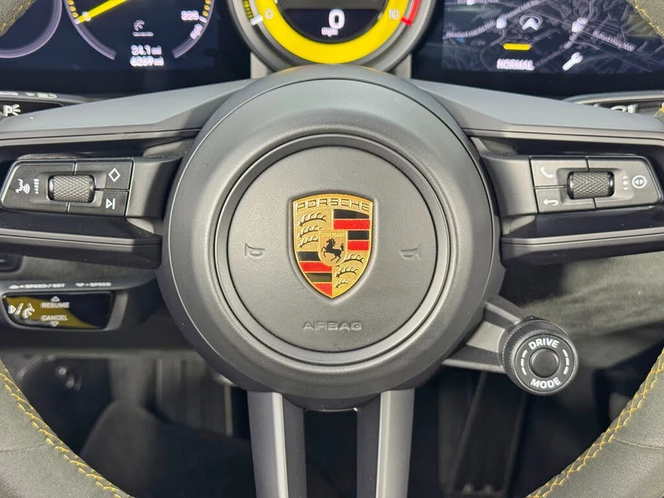 2023 Porsche 992 GT3 - Image 24 of 31