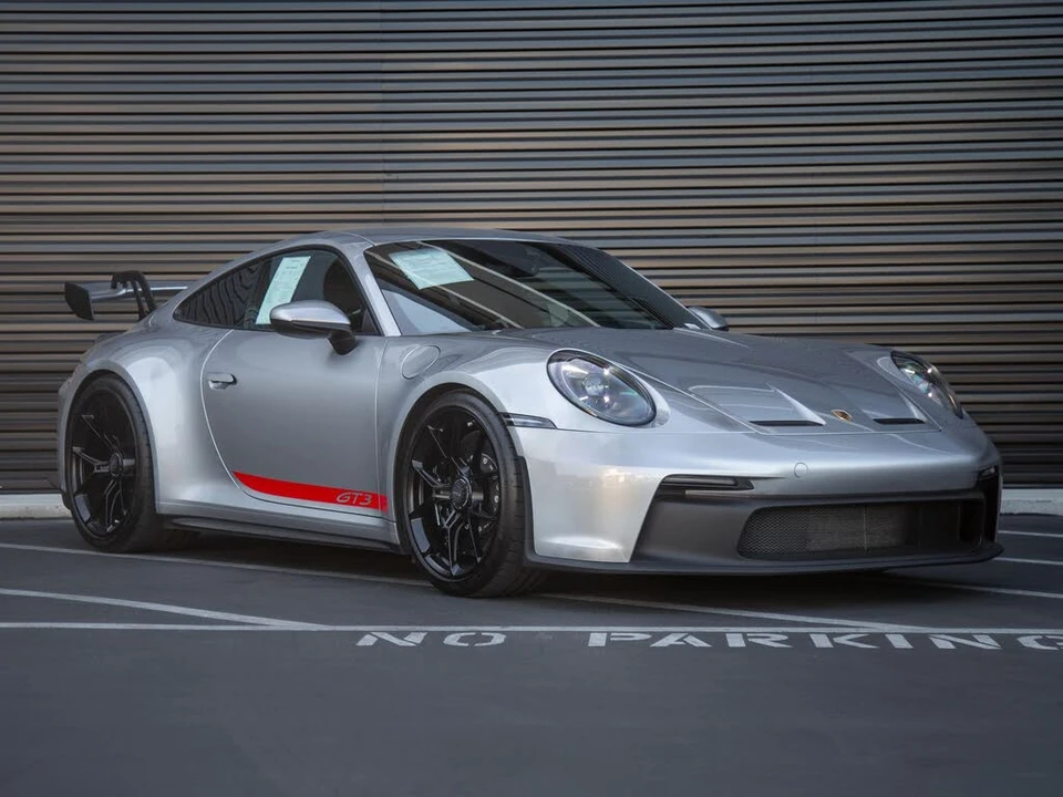 2023 Porsche 992 GT3 - Image 9 of 28