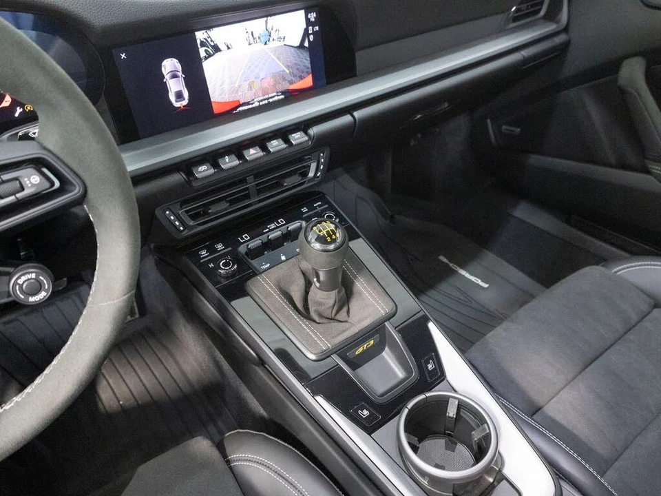 2023 Porsche 992 GT3 - Image 18 of 31