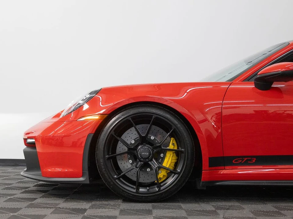 2023 Porsche 992 GT3 - Image 12 of 31