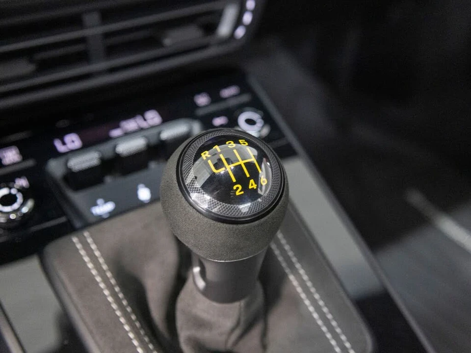 2023 Porsche 992 GT3 - Image 19 of 31
