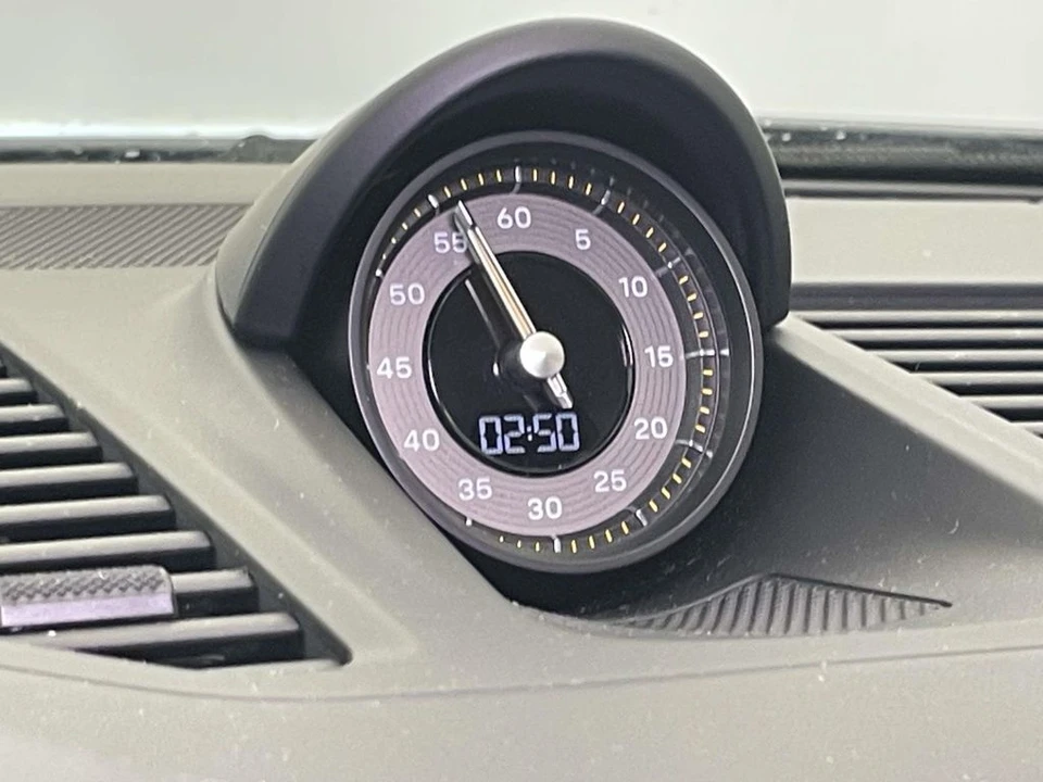 2023 Porsche 992 GT3 - Image 24 of 31