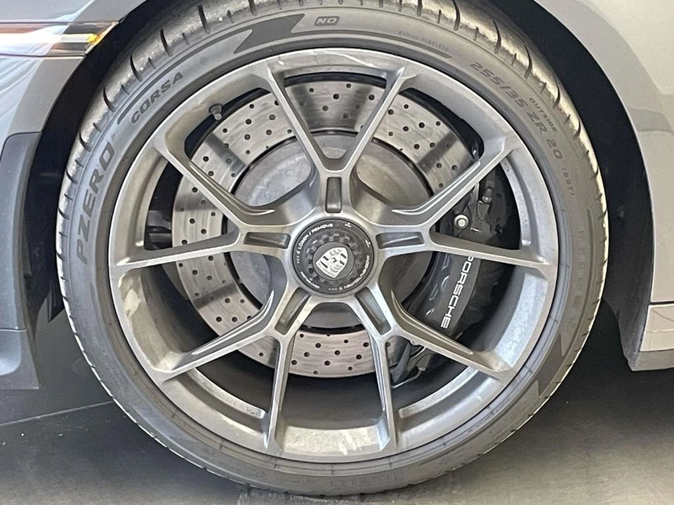 2023 Porsche 992 GT3 - Image 11 of 31