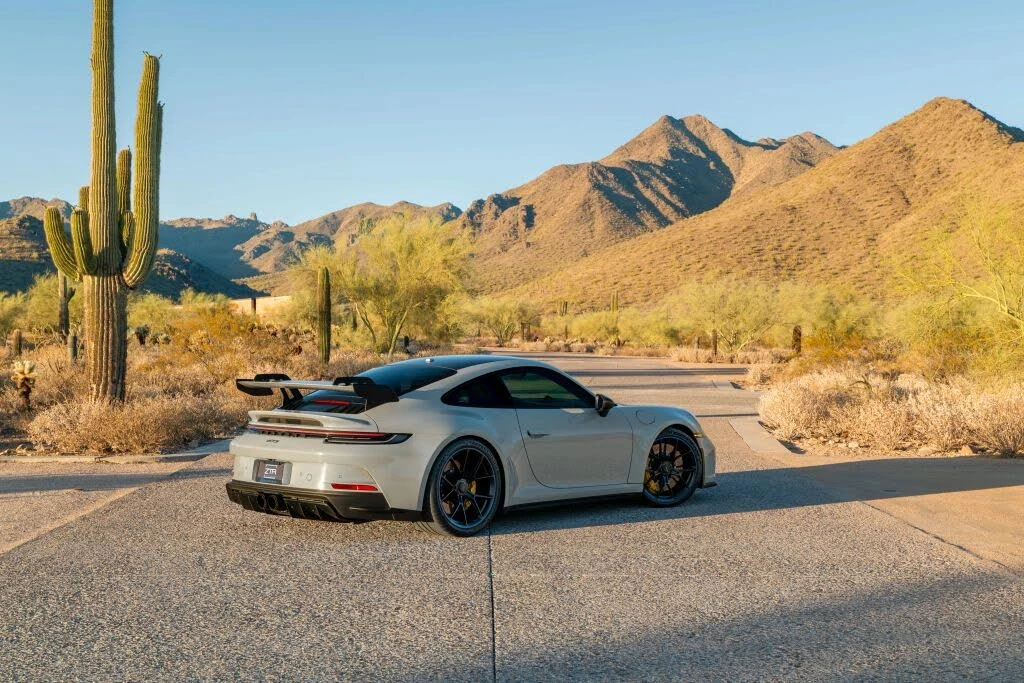2023 Porsche 992 GT3 - Image 14 of 31