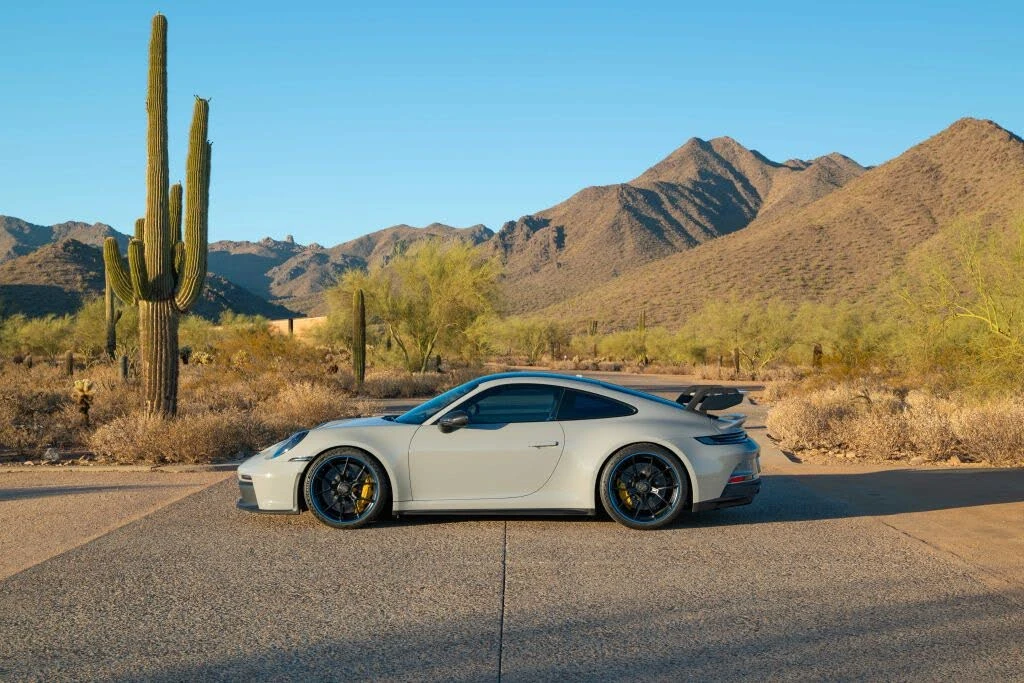 2023 Porsche 992 GT3 - Image 6 of 31