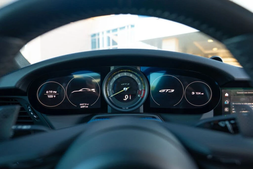 2023 Porsche 992 GT3 - Image 25 of 31