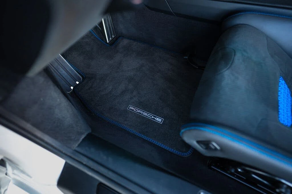 2023 Porsche 992 GT3 - Image 28 of 31