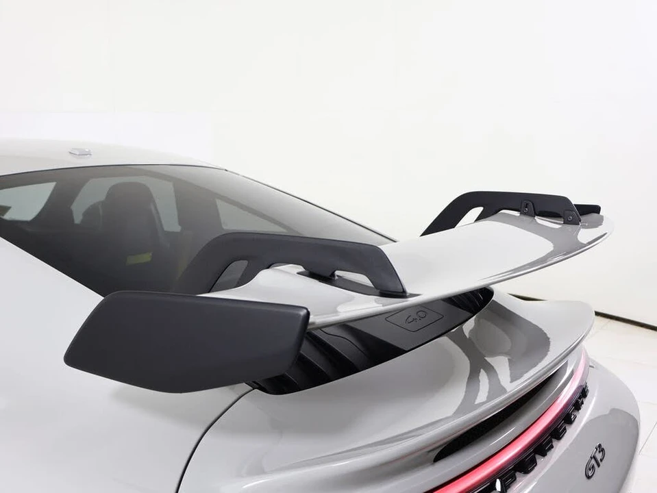 2023 Porsche 992 GT3 - Image 13 of 31