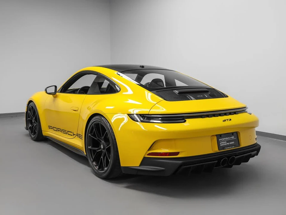 2023 Porsche 992 GT3 - Image 3 of 31
