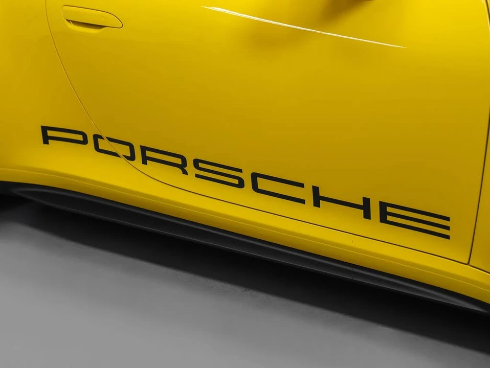 2023 Porsche 992 GT3 - Image 16 of 31