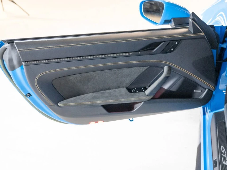2023 Porsche 992 GT3 - Image 17 of 28