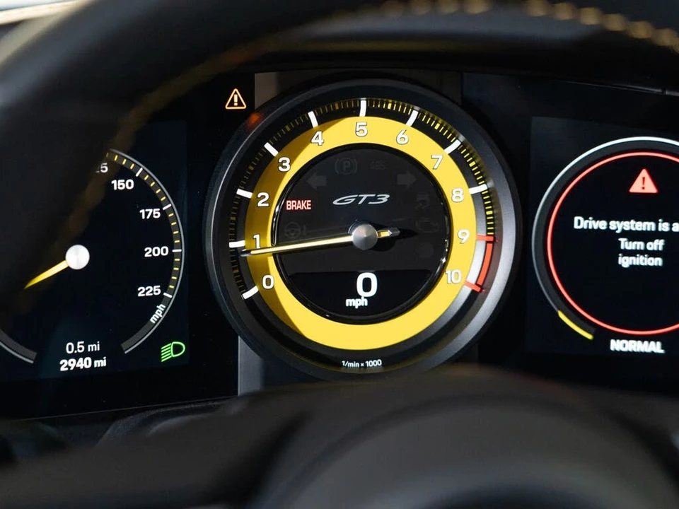 2023 Porsche 992 GT3 - Image 19 of 28