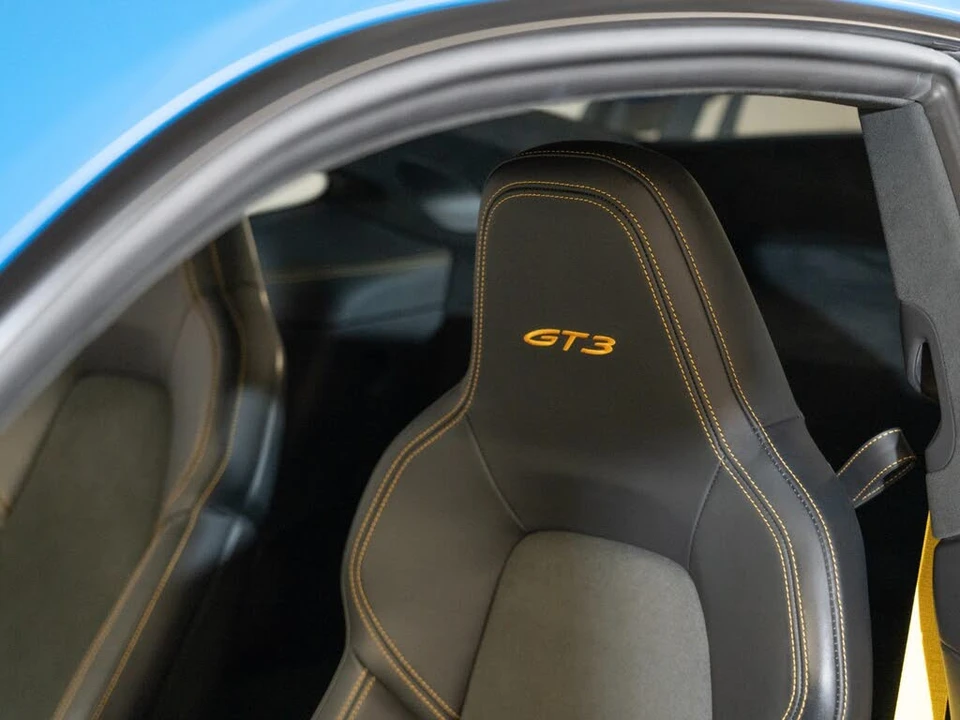 2023 Porsche 992 GT3 - Image 26 of 28