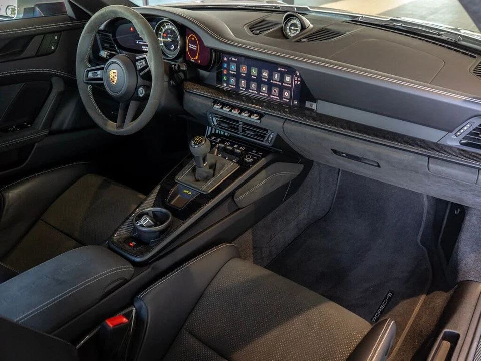 2023 Porsche 992 GT3 - Image 12 of 31