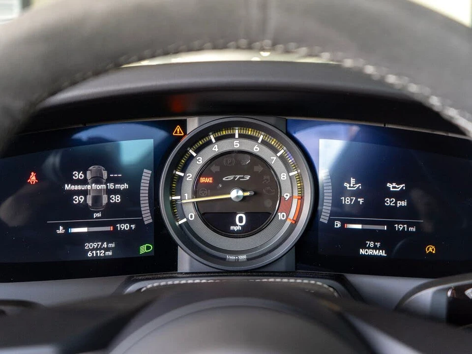 2023 Porsche 992 GT3 - Image 18 of 31