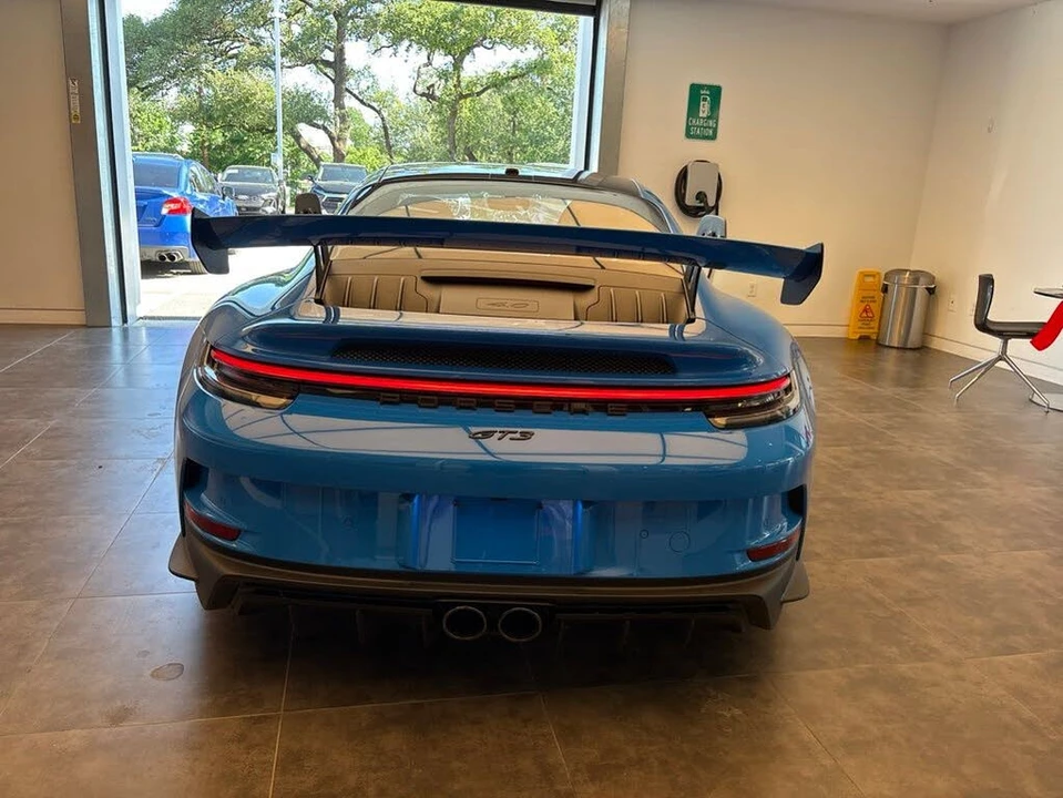 2023 Porsche 992 GT3 - Image 7 of 24