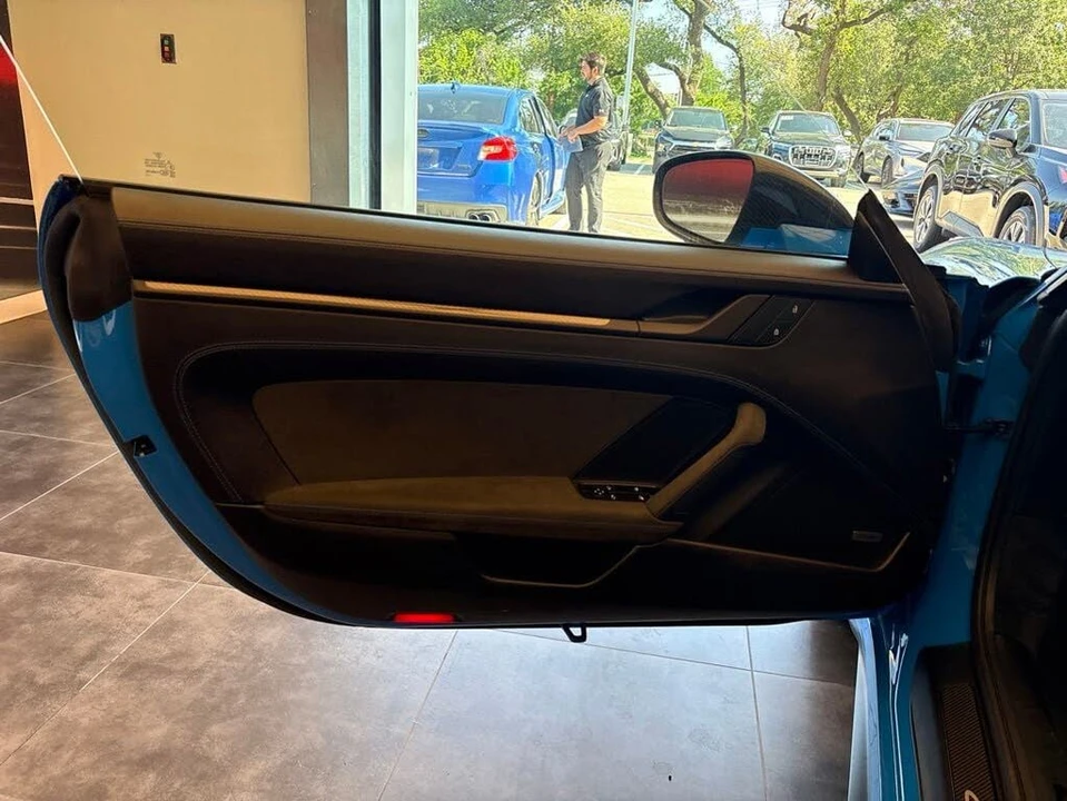 2023 Porsche 992 GT3 - Image 9 of 24