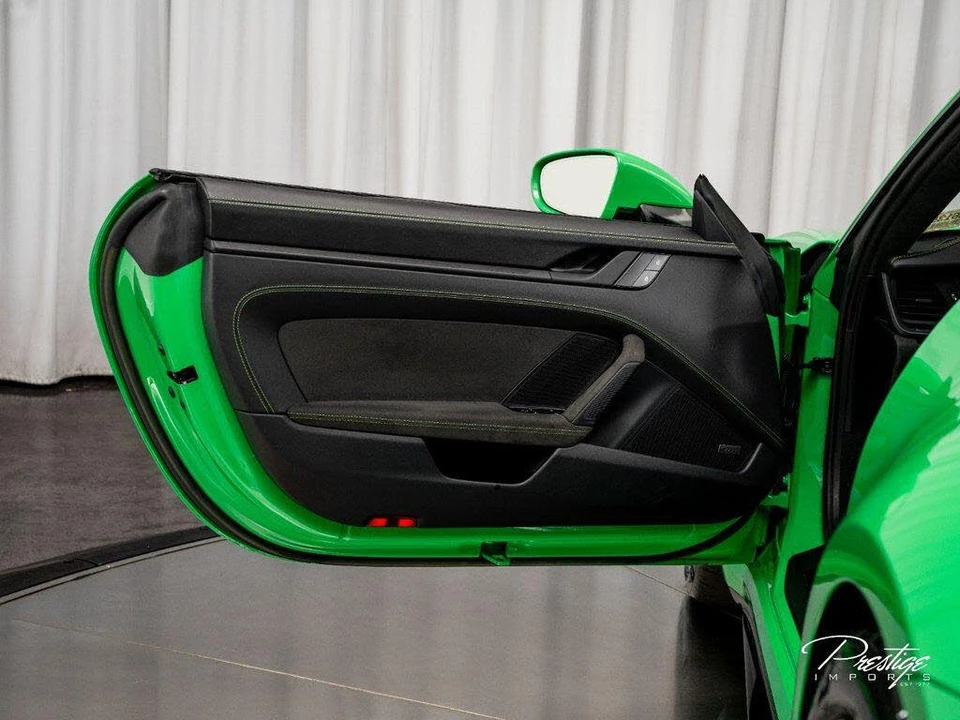 2023 Porsche 992 GT3 - Image 19 of 31