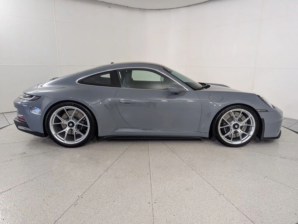 2023 Porsche 992 GT3 - Image 8 of 25