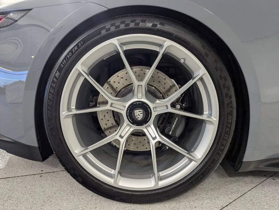 2023 Porsche 992 GT3 - Image 22 of 25