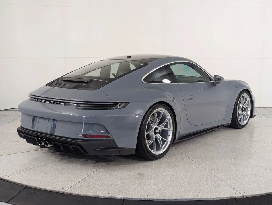 2023 Porsche 992 GT3 - Image 9 of 25