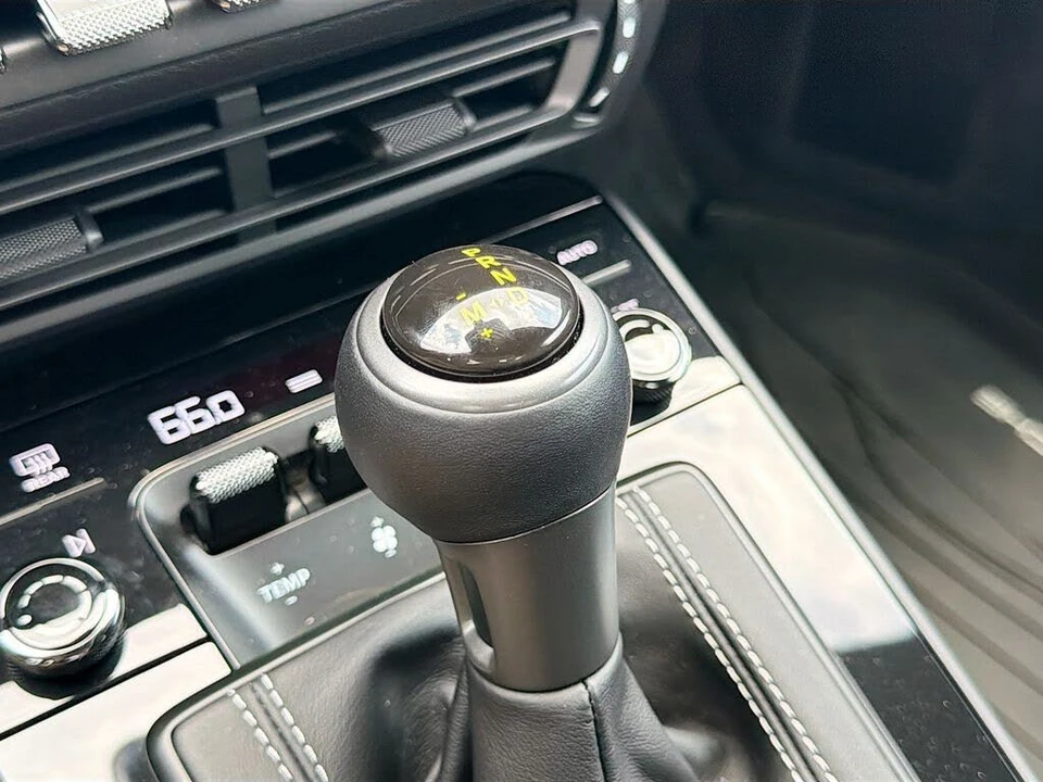 2023 Porsche 992 GT3 - Image 18 of 31
