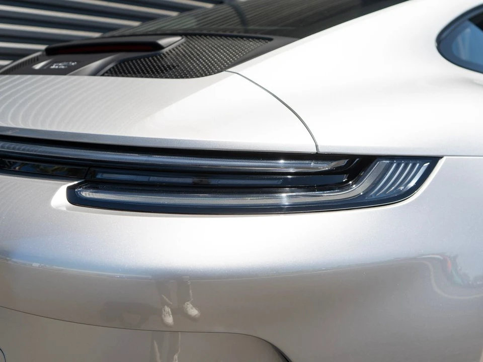 2023 Porsche 992 GT3 - Image 14 of 31