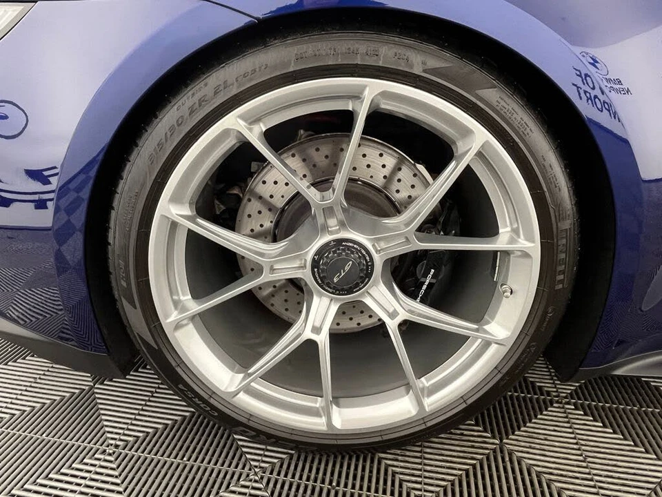 2023 Porsche 992 GT3 - Image 17 of 31