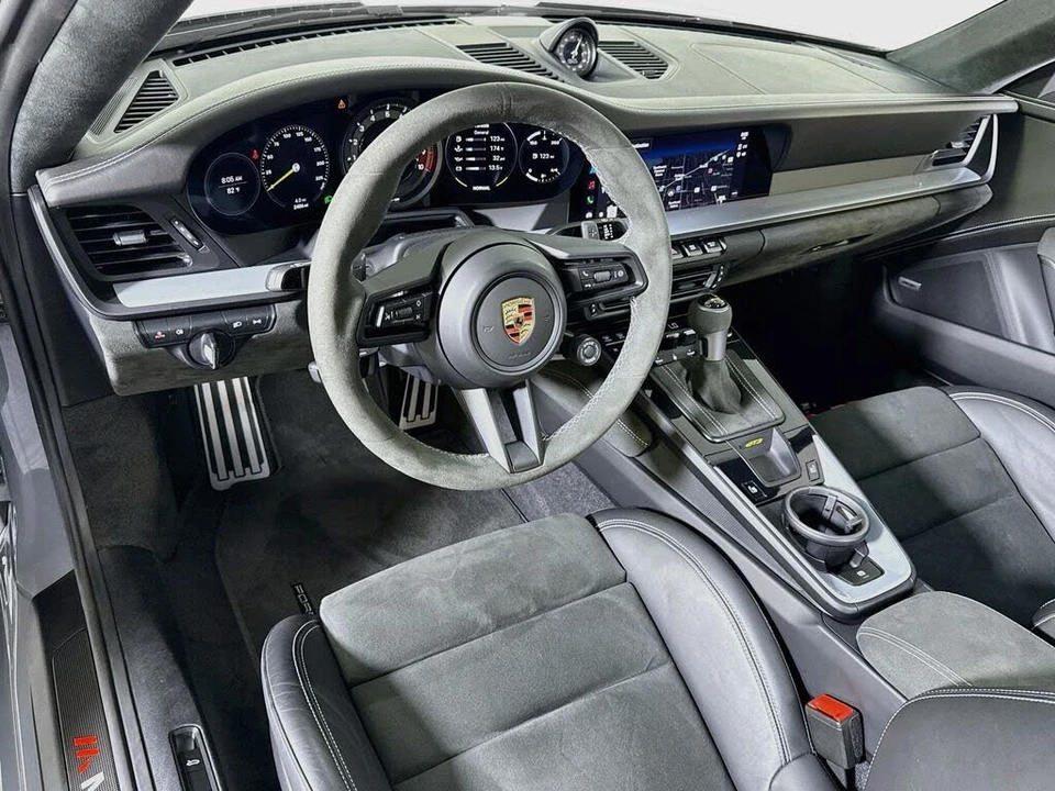 2023 Porsche 992 GT3 - Image 4 of 31