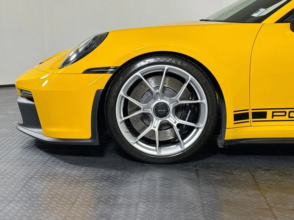 2023 Porsche 992 GT3 - Image 26 of 28