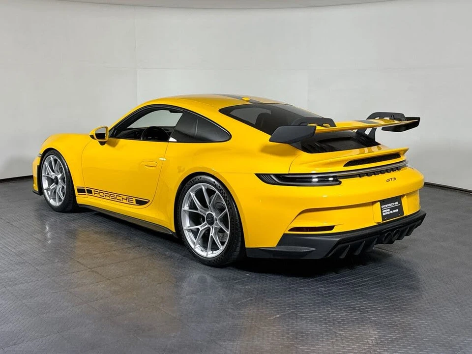 2023 Porsche 992 GT3 - Image 3 of 28