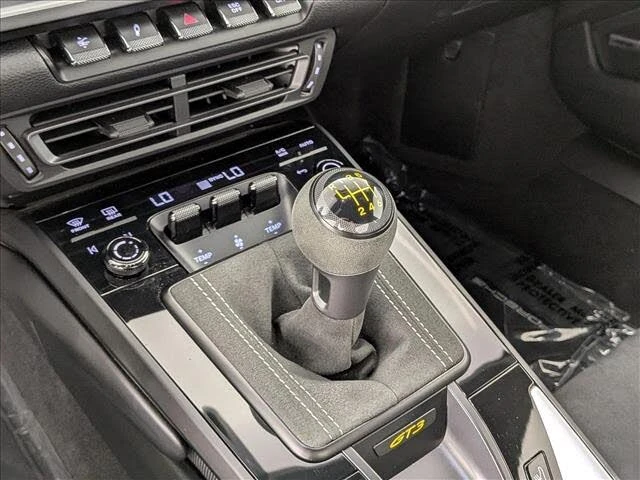 2023 Porsche 992 GT3 - Image 18 of 23