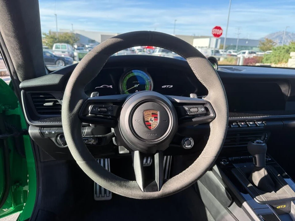 2023 Porsche 992 GT3 - Image 9 of 31