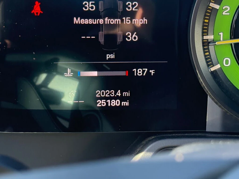 2023 Porsche 992 GT3 - Image 11 of 31