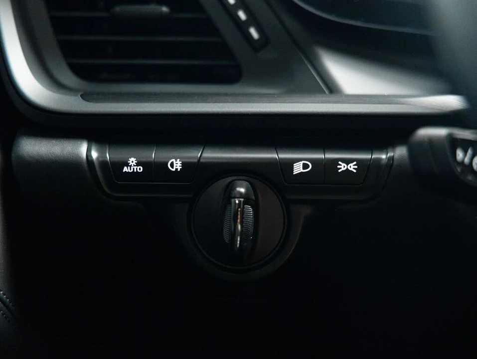 2023 Porsche 992 GT3 - Image 17 of 31