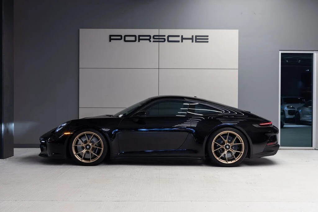 2023 Porsche 992 GT3 - Image 2 of 31