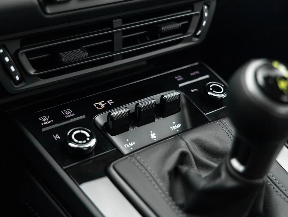 2023 Porsche 992 GT3 - Image 26 of 31